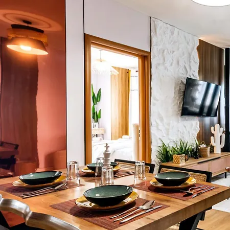 Beachfront Apartament *