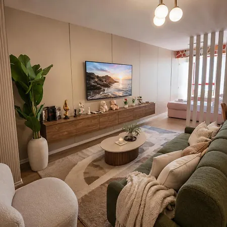 Beachfront Apartament Durrës