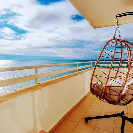 Beachfront Apartman Durrës